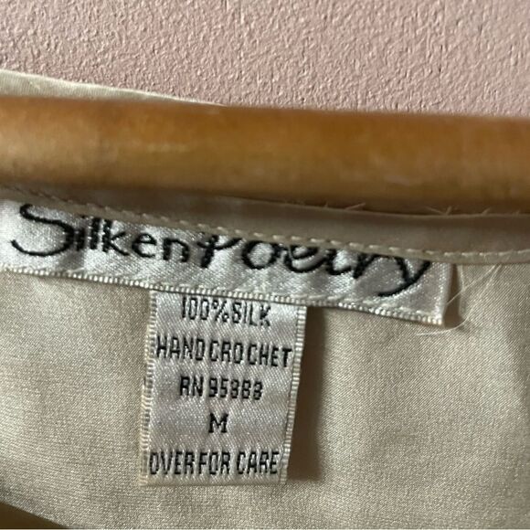 Vintage Silken Poetry Beige Silk Hand Crocheted Beaded Top & Skirt Set Sz M EUC - Picture 4 of 13